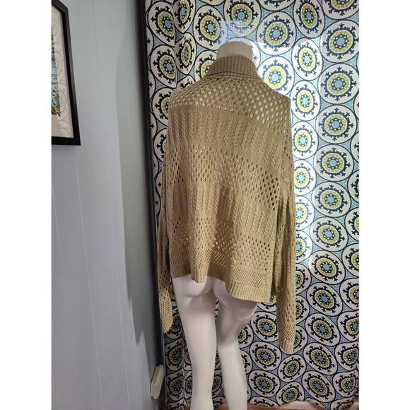 American Rag Crocheted Sweater - Picture 3 of 4